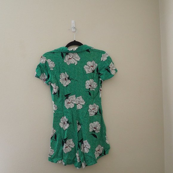 ASOS Button Front Tea Romper Green Floral Polka Dot Short Sleeve sz 4 - Picture 7 of 7